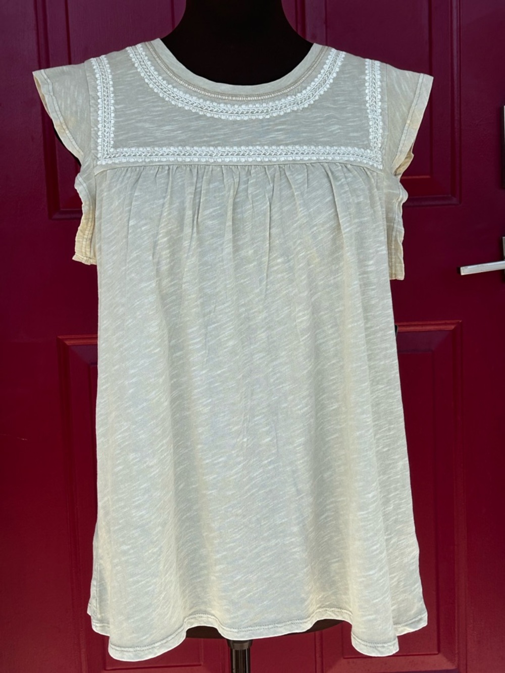 NWT LUCKY BRAND sM top-celery green-embroidered detail-💯soft cotton-lightweight